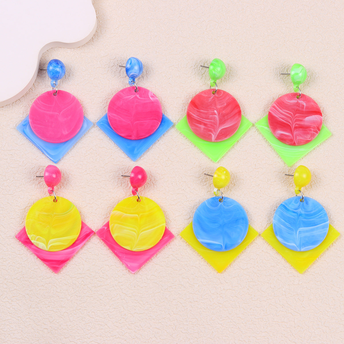 Wholesale Round Contrasting Color Acrylic Earrings