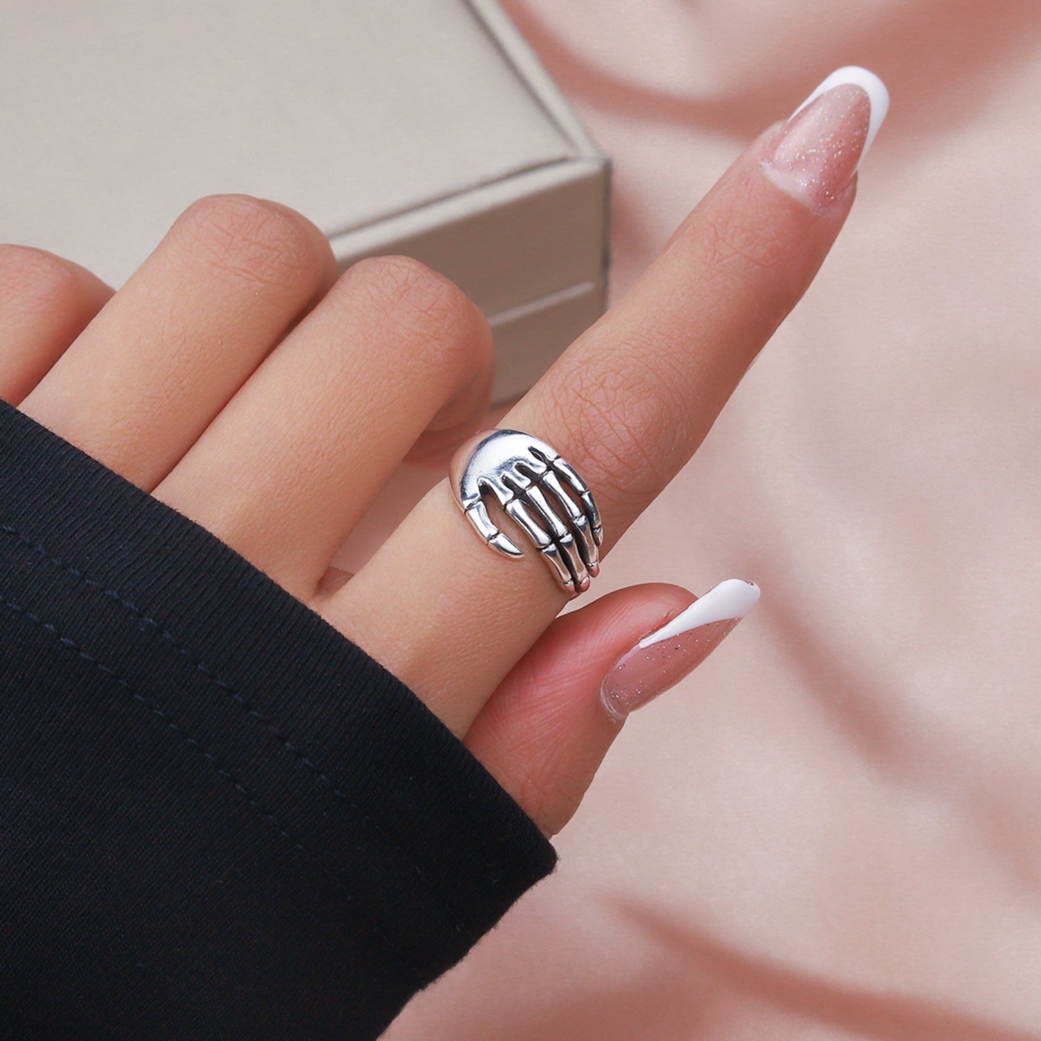 Wholesale Ka Yi New Diablo Palm Ring Hip Hop Street Retro Distressed Fashion Skull Five Claw Ring