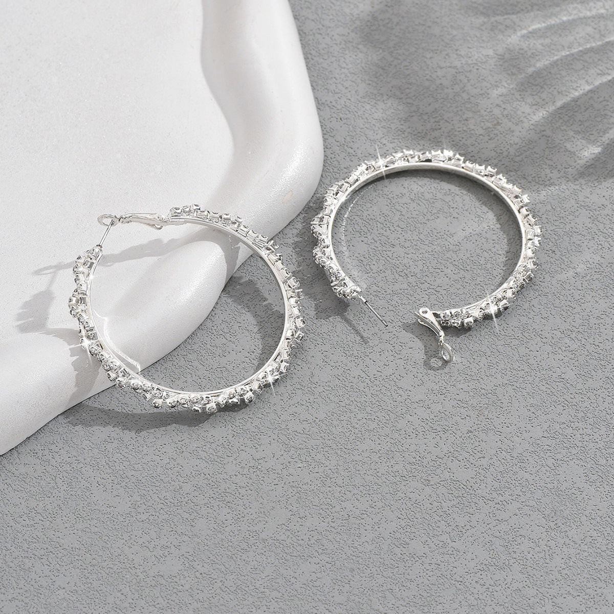 Wholesale  luxury personality exaggerated earrings