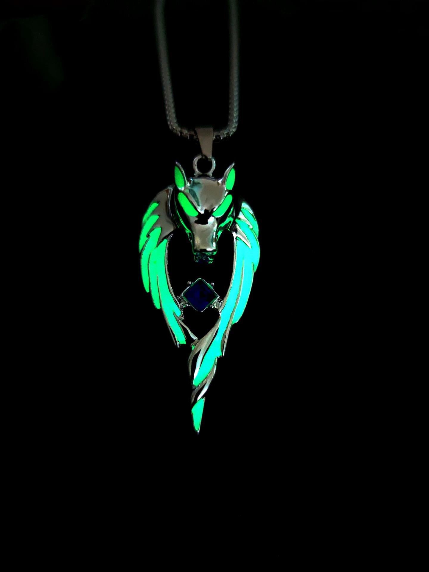 Wholesale Luminous Wolf Totem Luminous Men' s Pendant