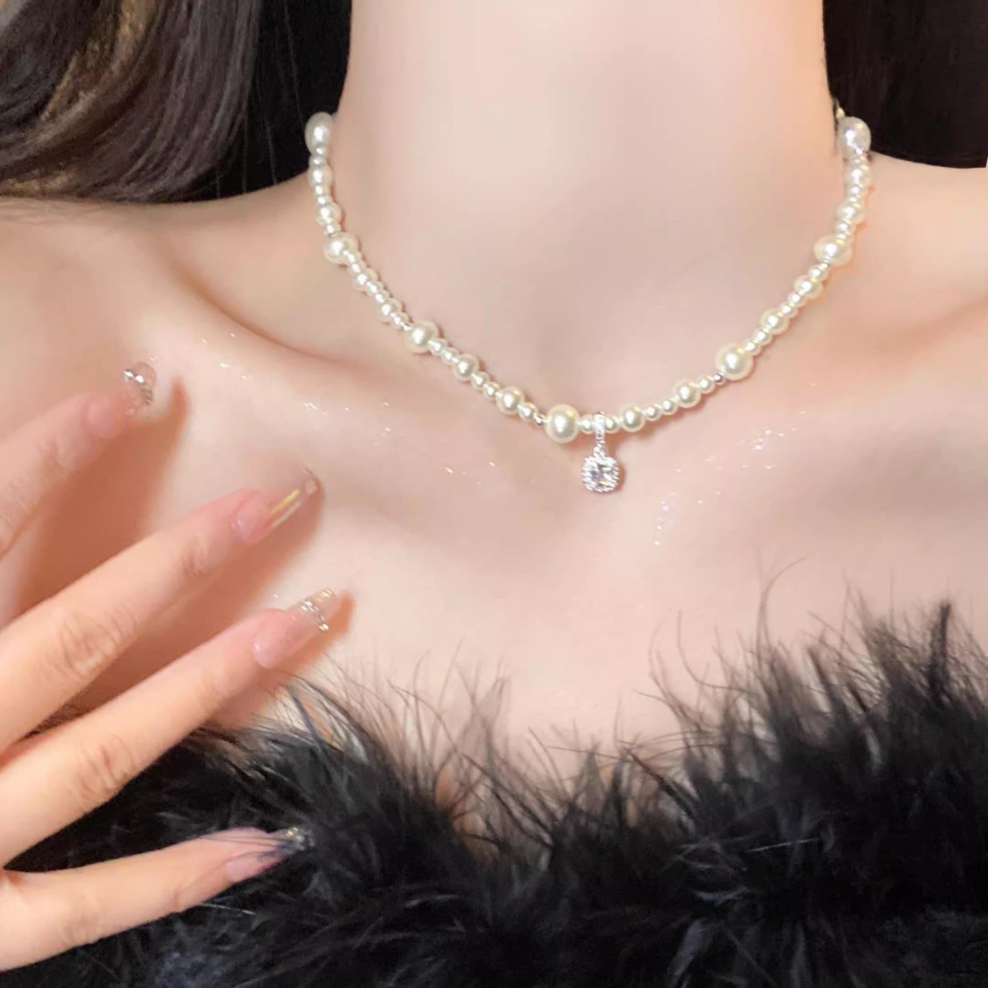 Wholesale French-Style Sugar Cube Pearl Necklace for Women,  Light Luxury,  Elegant,  High-End Clavicle Chain,  Exquisite,  Fashionable,  Versatile Neck Chain Accessory