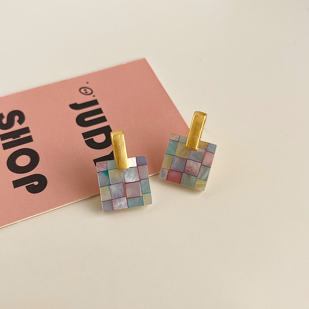 Wholesale Hand-made natural fritillary earrings