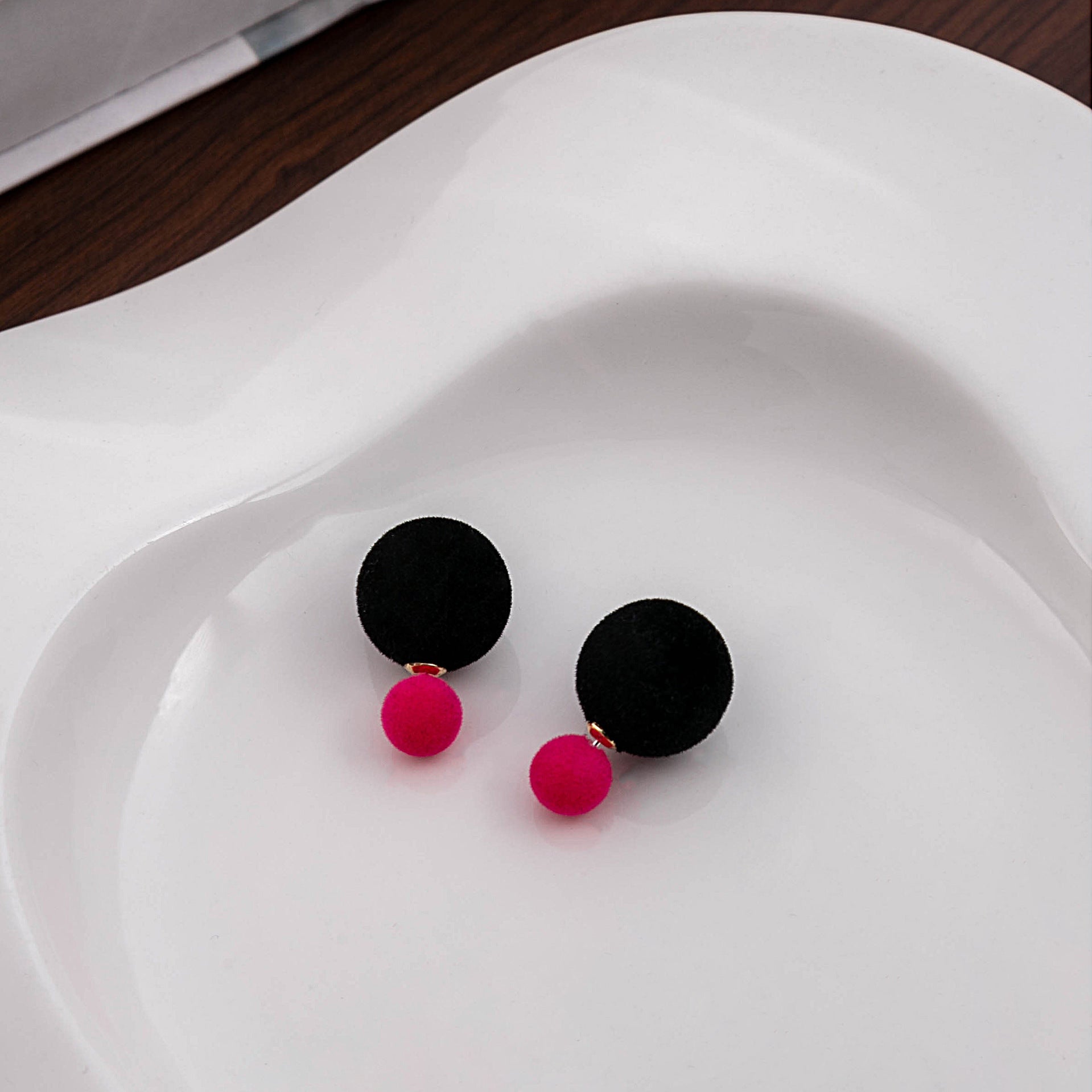 Wholesale Contrast Velvet Balloon Earrings ACC-ES-MDD063