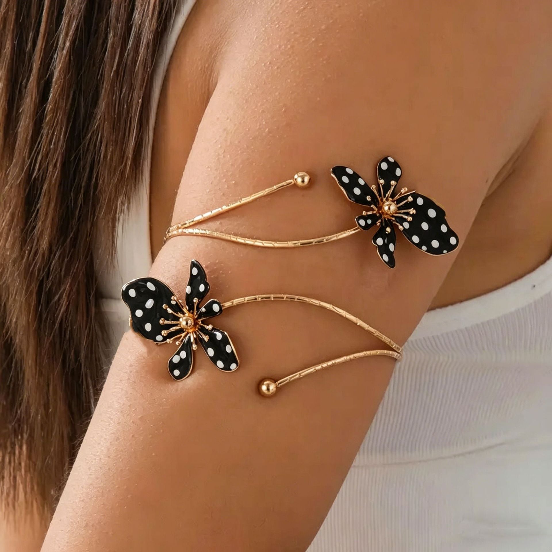 Wholesale Ins Style Flower Open Bracelet Armband Alloy Electroplated Fashion Accessory for Women