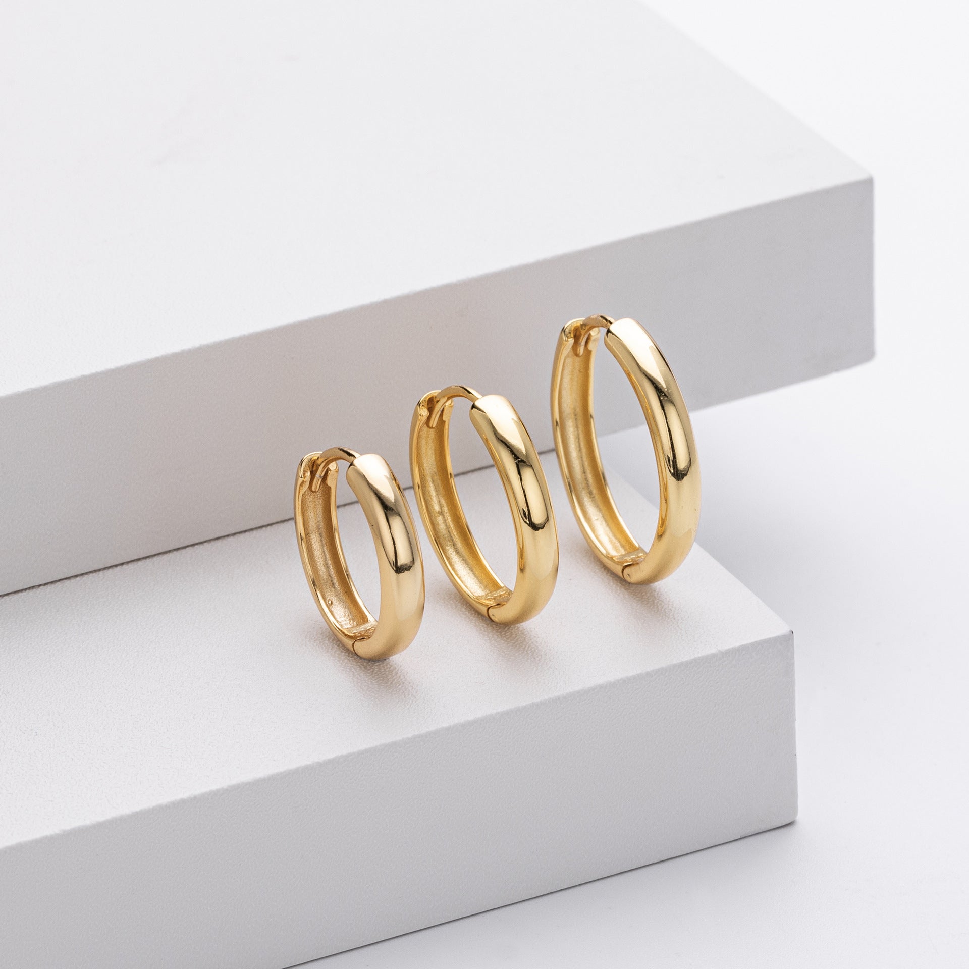 Wholesale  S925 Sterling Silver  Personalized Light Luxury Hollow Circle Jewelry