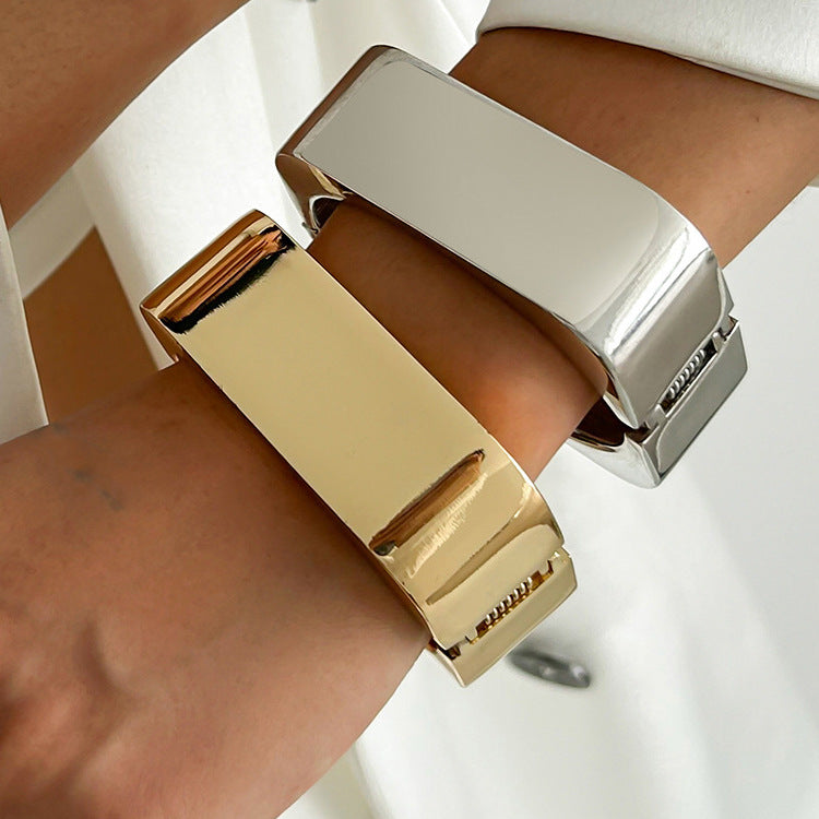 Wholesale Irregular alloy wide surface grinding spring Bracelet set