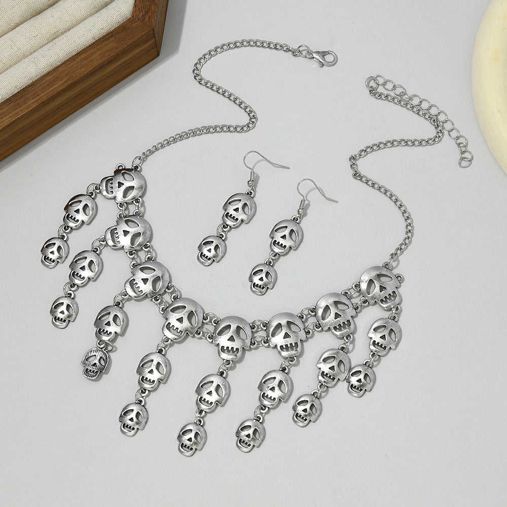 Wholesale Zinc Alloy Skull Pendant Necklace and Earring Set Punk Retro Women' s Party Jewelry Accessory
