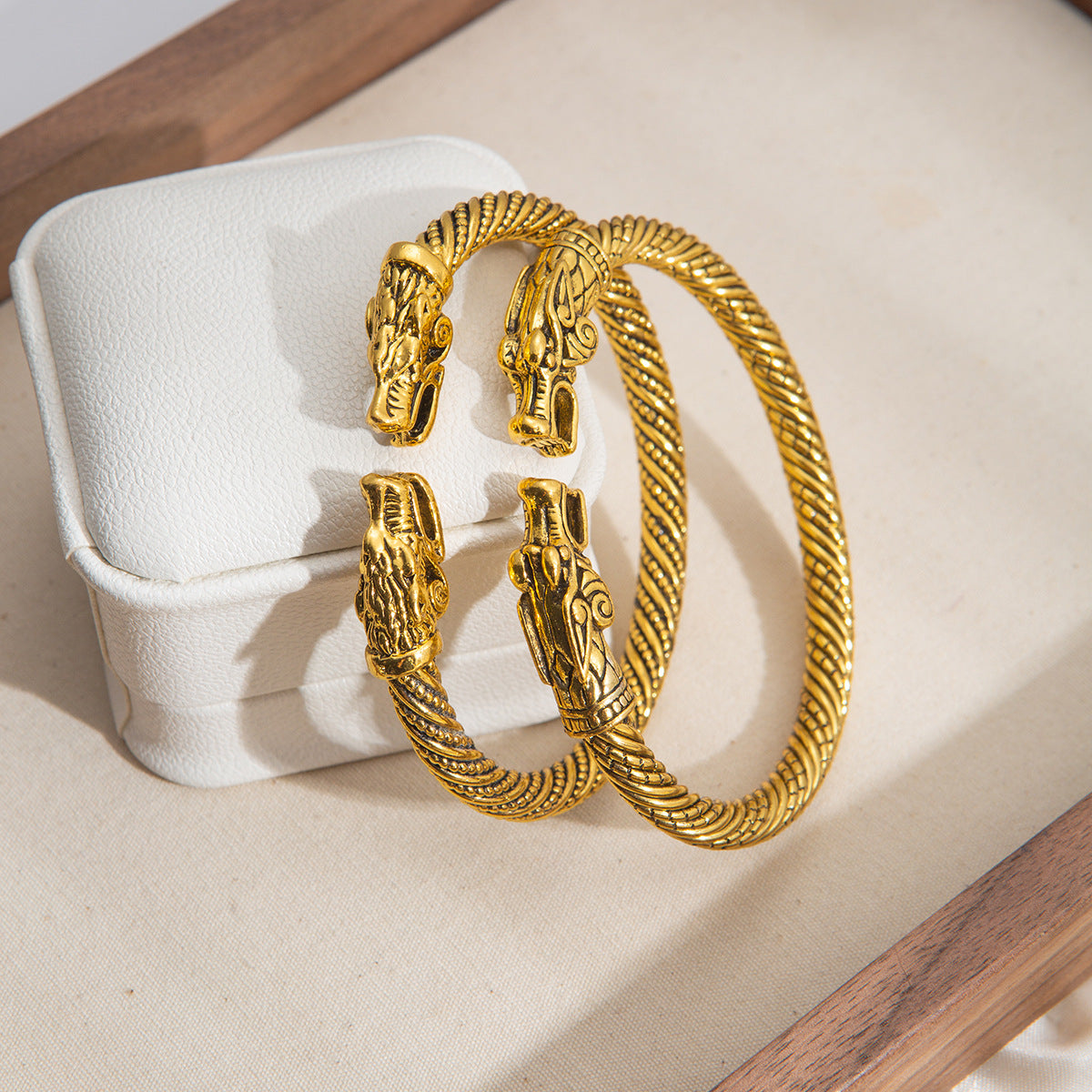 Wholesale Trendy C Shape Couple Bangle Bracelet Zinc Alloy Gold Tone Colorful Zircon Jewelry Accessory