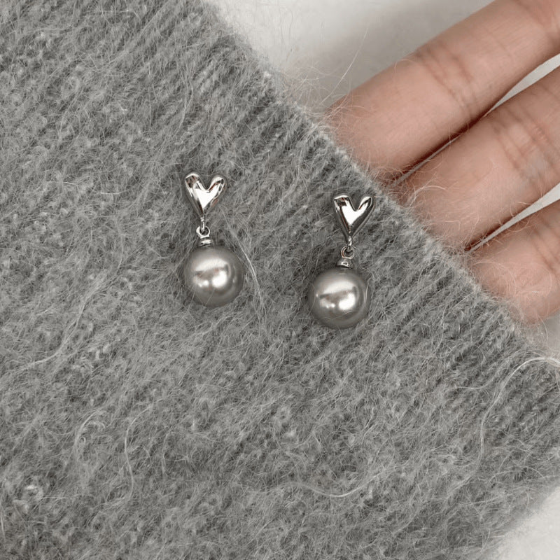 Wholesale  gray peach heart  light luxury earrings