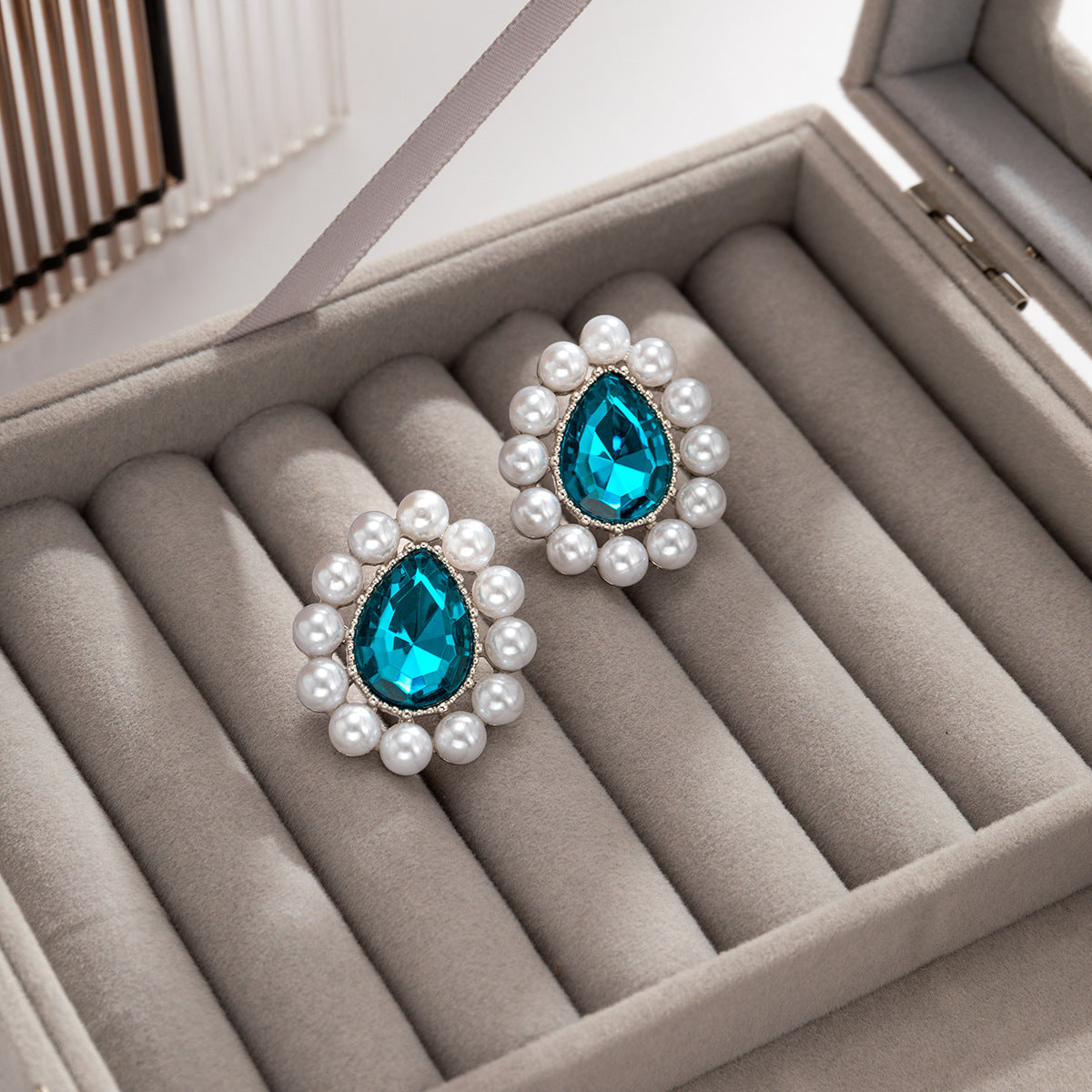 Wholesale Vintage Micropaved Drop-shaped Pearl Earrings ACC-ES-DN005