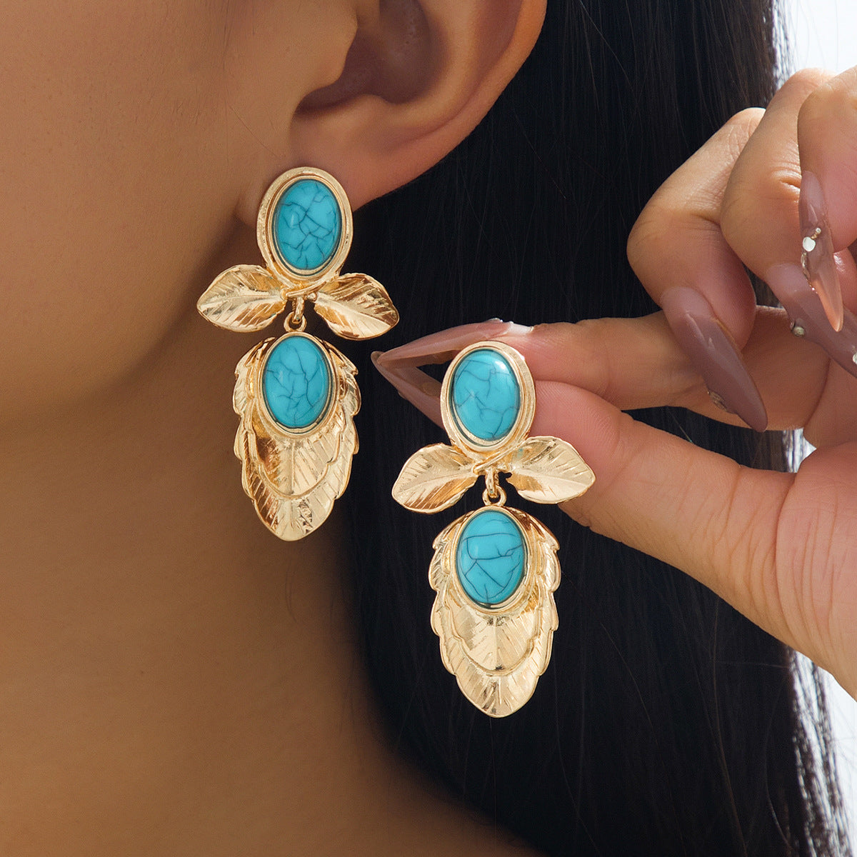 Wholesale Retro Elegant Turquoise Flower Earrings For Women Party Everyday Jewelry Accessory Gift