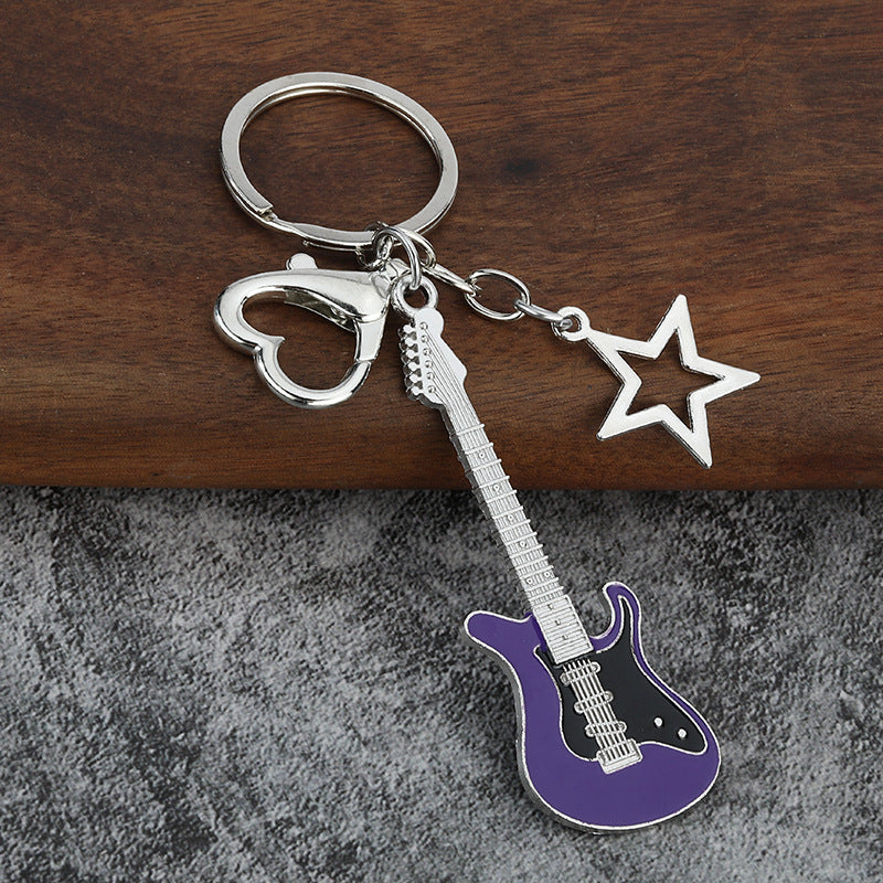 Wholesale Electroplating color-retaining oil-dripping guitar keychain