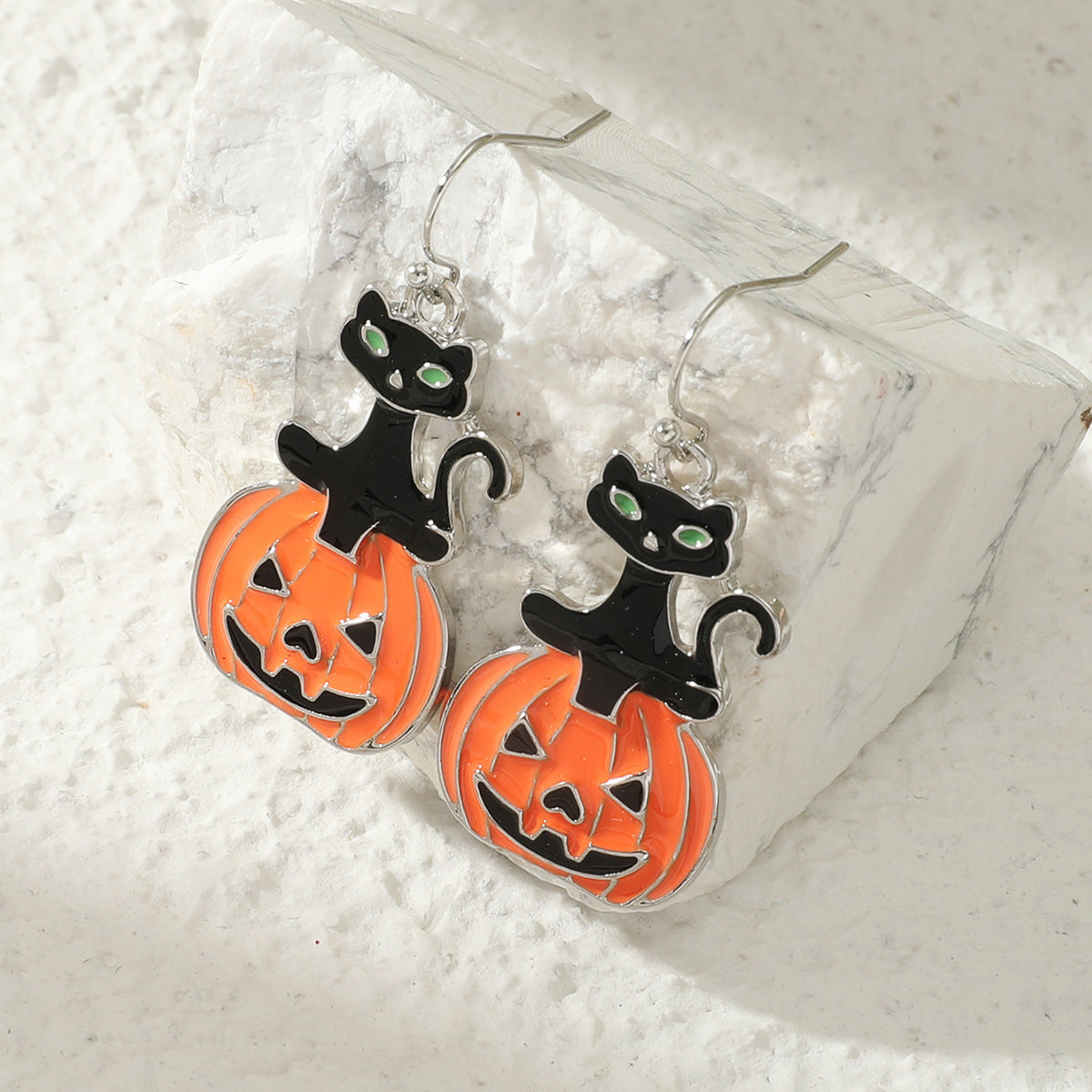 Wholesale Halloween series funny  skull earrings exaggerated fun pumpkin bat earrings