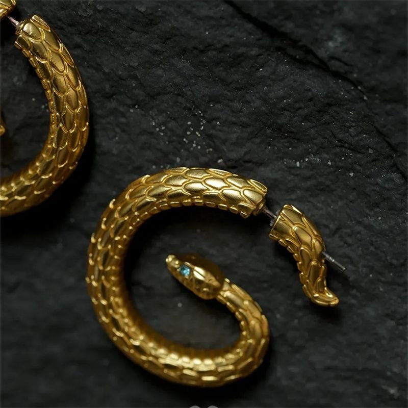 Wholesale  spiral green-eyed snake-shaped earrings