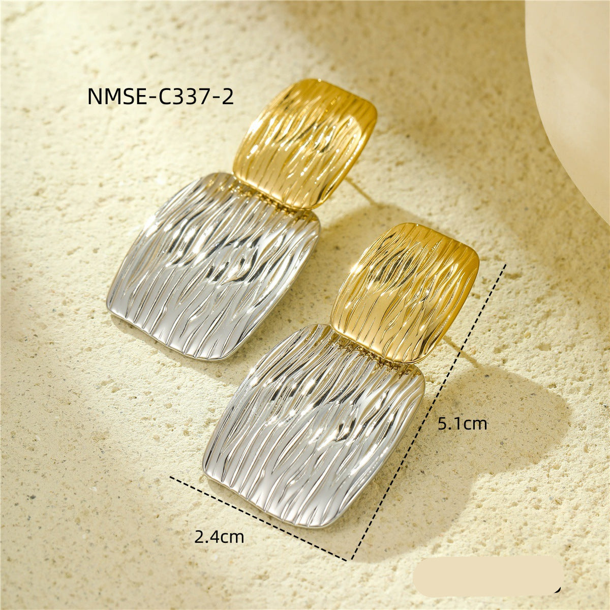 Wholesale Color Stainless Steel Petals Geometric Hammer Pattern Pendant Plated with 18K Gold Stitching Series Earrings