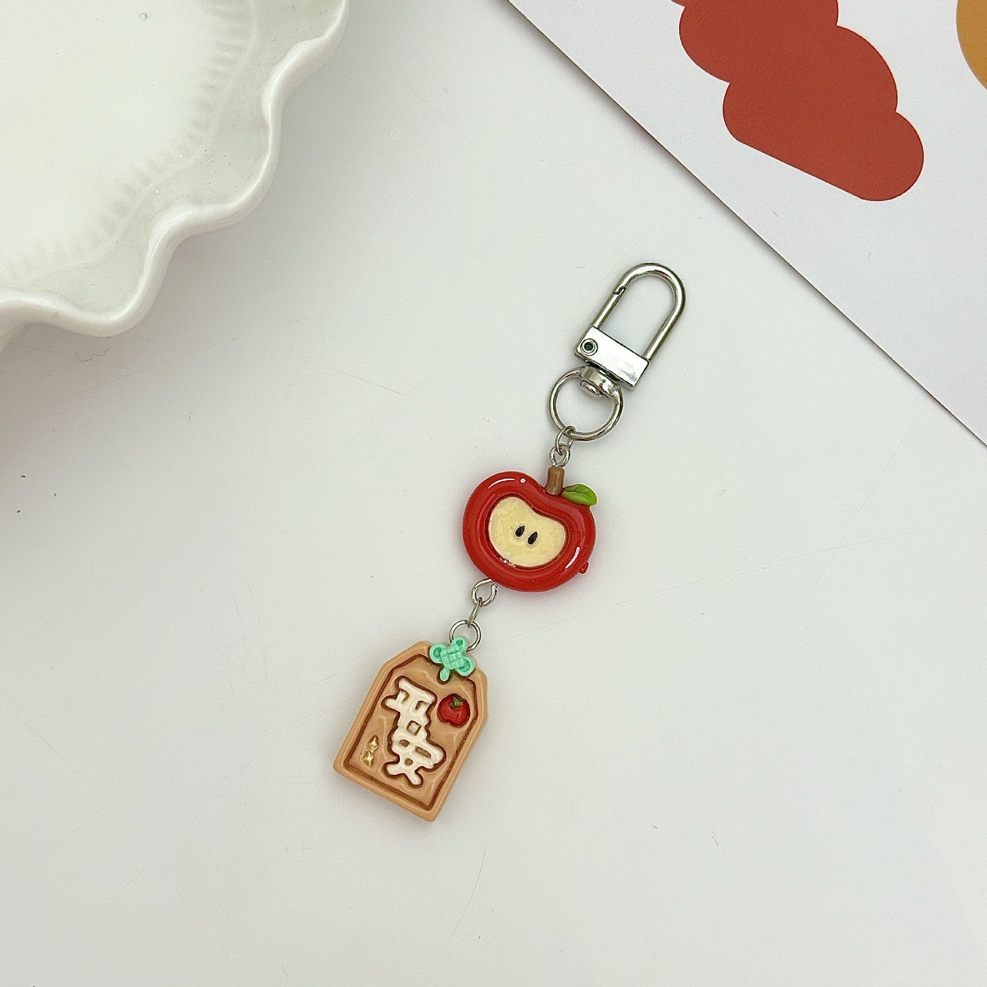 Wholesale Cute Star Apple Keychains