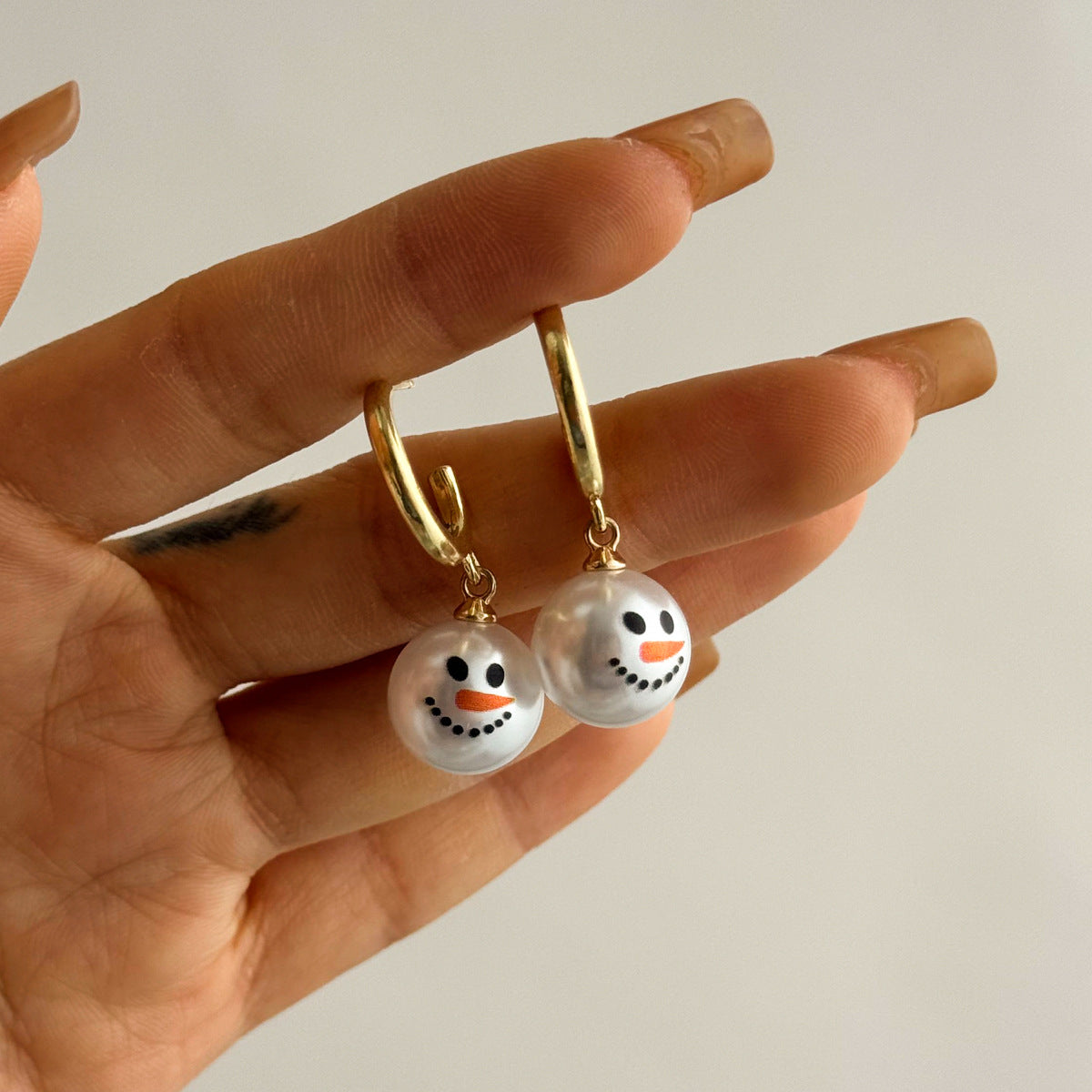 Wholesale  smiling snowman earrings