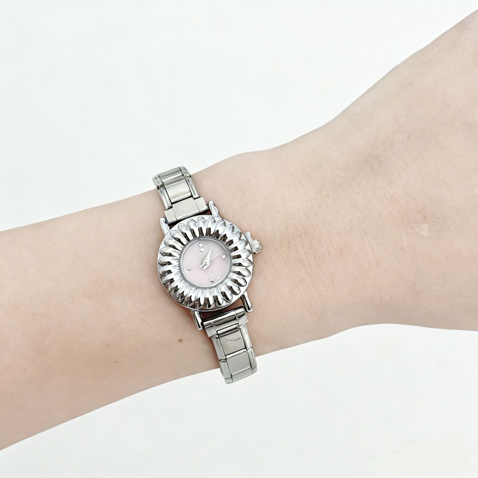 Wholesale Trendy Starry Women' s Quartz Watch,  Stainless Steel DIY Modular Timepiece,  Cute Gift and Boutique Resale Accessory
