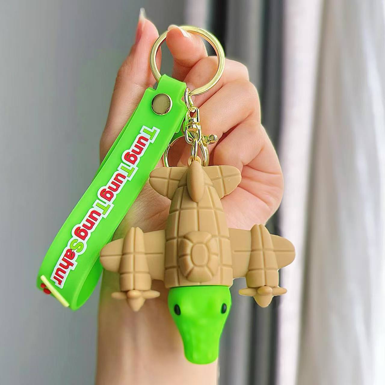 Wholesale Shanhaijing Keychain Gum Stick Shark Marine Life Hanging Silicone Frog Hanging Keychains