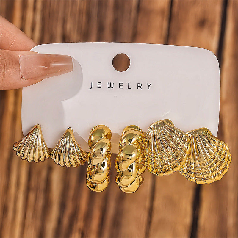 Wholesale  geometric simple light luxury metal style C-shaped water drop bean earrings