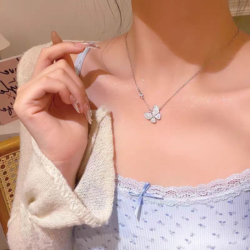 Wholesale Natural Style Blue Stone Butterfly Necklace Fashion Jewelry Accessory Boutique Resale