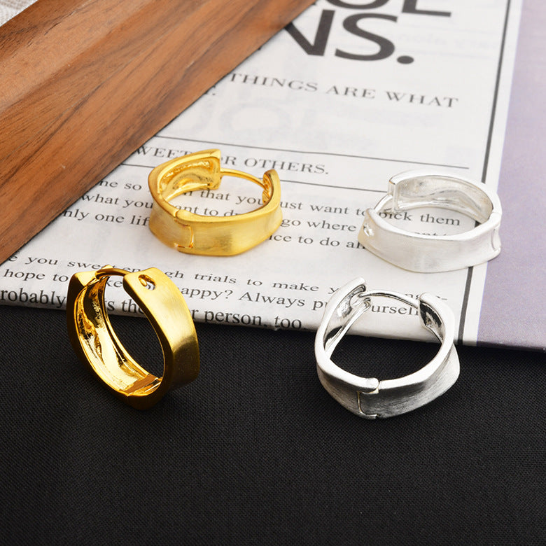 Wholesale Personalized Brushed Asymmetrical Round Earrings