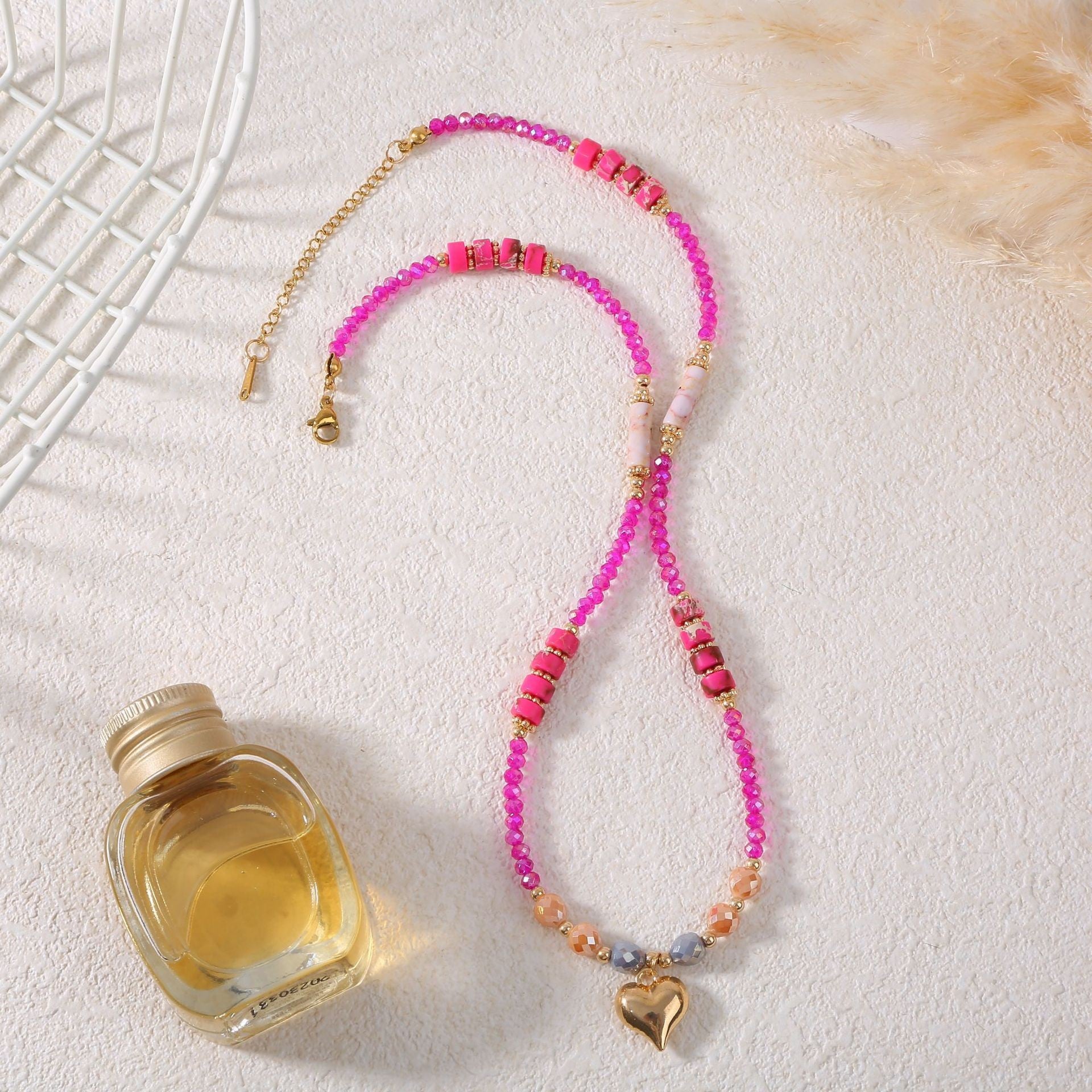 Wholesale Stylish Gold Heart Crystal Beaded Necklace Bohemian Women Fashion Jewelry