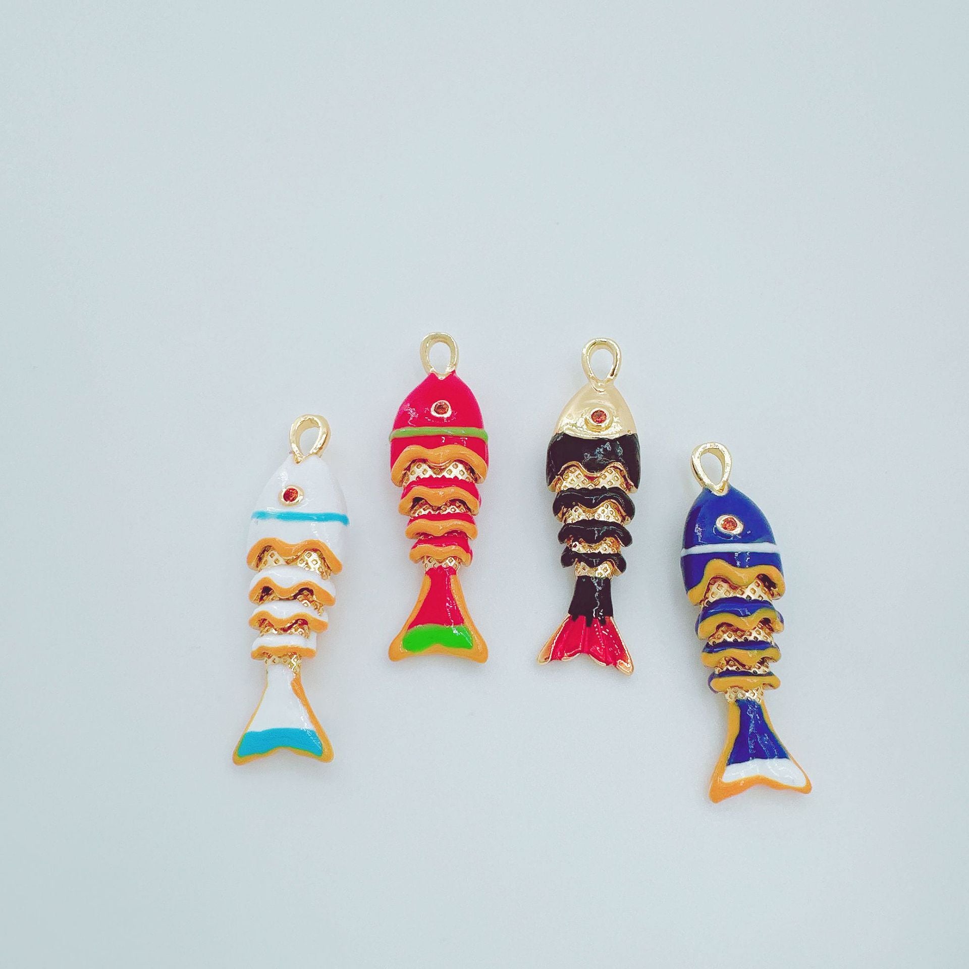 Wholesale Colorful Carp Pendant Necklace,  Copper Plated Gold,  Fashion Jewelry Accessory for Gift and Party