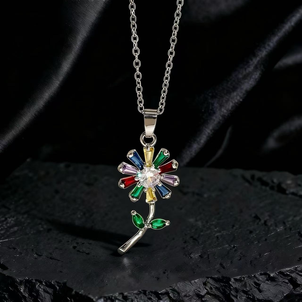 Wholesale Gold Plated Copper Zircon Sunflower Necklace Layering Jewelry For Women Trendy Party Fashion Accessory Everyday Wear Boutique Resale