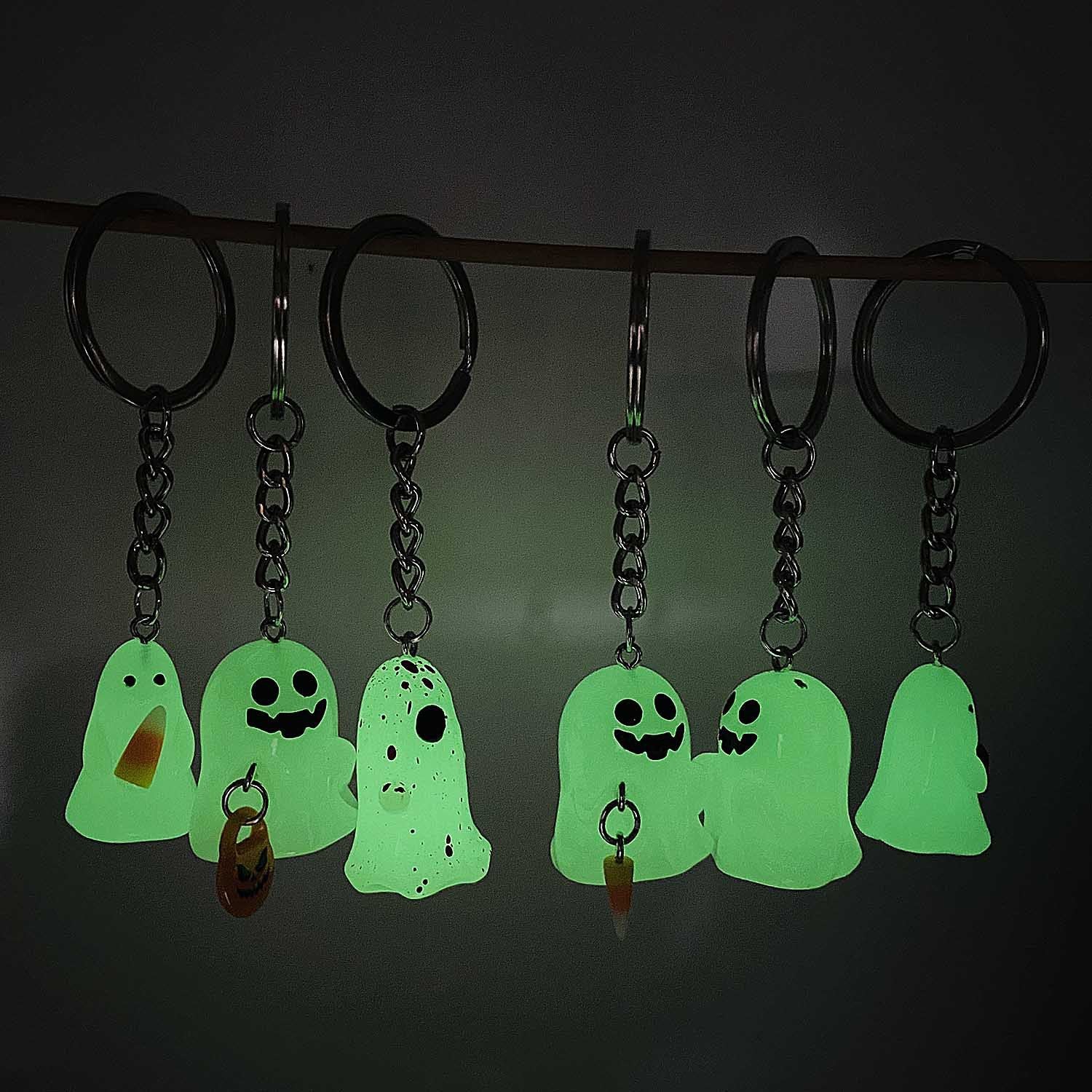 Wholesale Decorative  Ghost Resin Keychain Glow-in-the-Dark 3D Backpack Charm