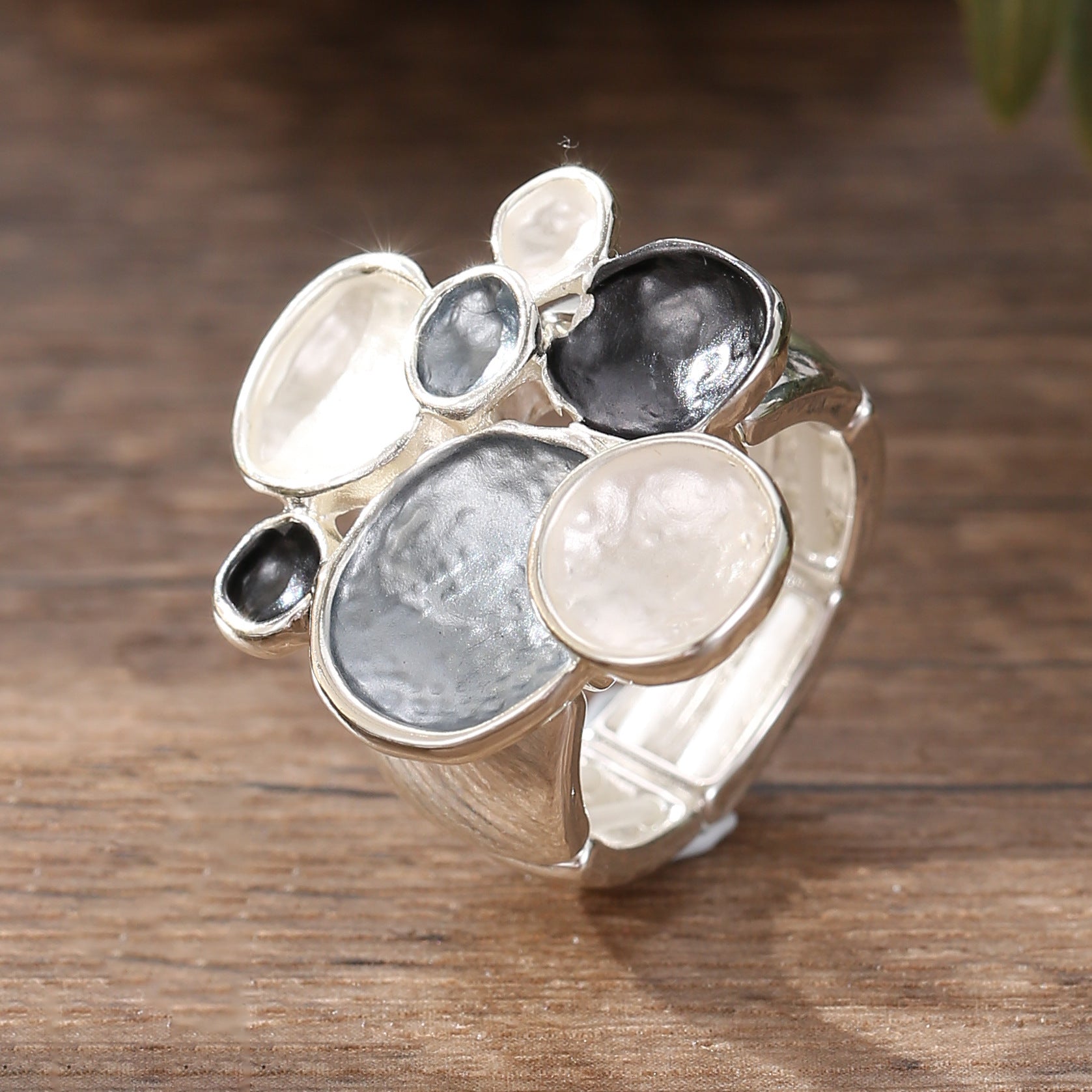 Wholesale Colorful Floral Elastic Rings round Shape Jewelry