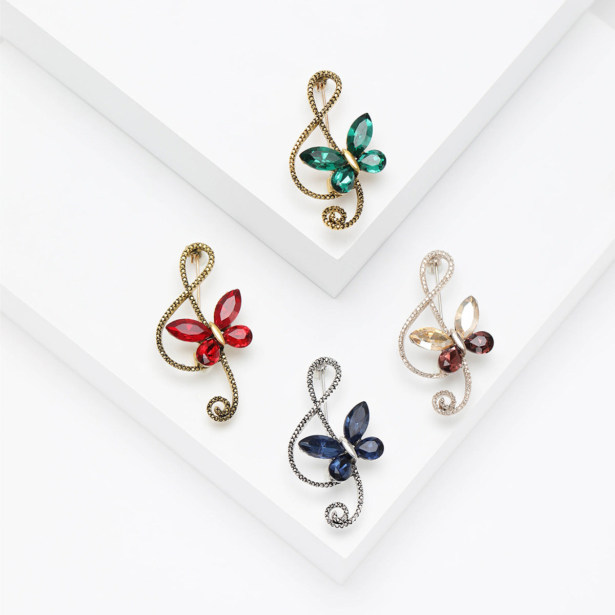Wholesale Retro Butterfly Musical Note Rhinestone Brooch Unisex Fashion Suit Lapel Pin Jewelry Accessory