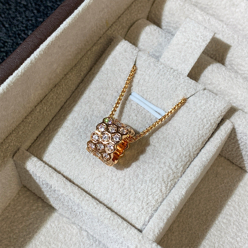 Wholesale V gold carved round honeycomb type wheat necklace