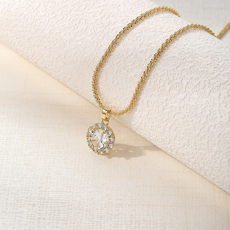 Wholesale Sweet Four-Leaf Flower Clavicle Chain - Titanium Steel,  Non-Fading,  Gemstone Accents - Boutique Resale Jewelry