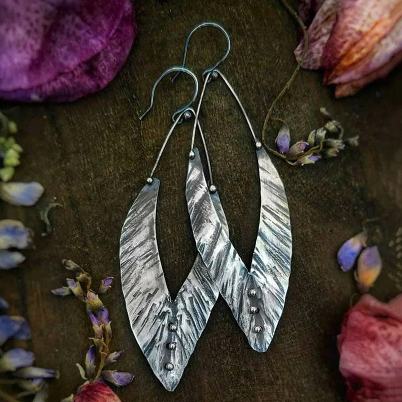 Wholesale  retro geometric spiral old metal earrings