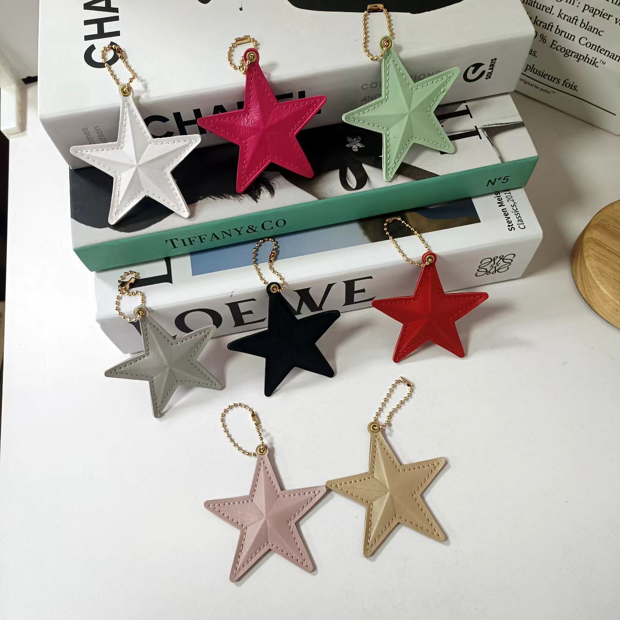 Wholesale Black Leather Star Keychain Cute Car Key Accessory Wedding Gift Bag Charm Boutique Resale