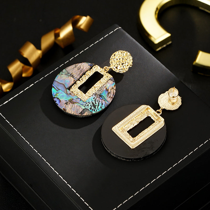 Wholesale  fashion round large earrings retro exaggerated temperament earrings