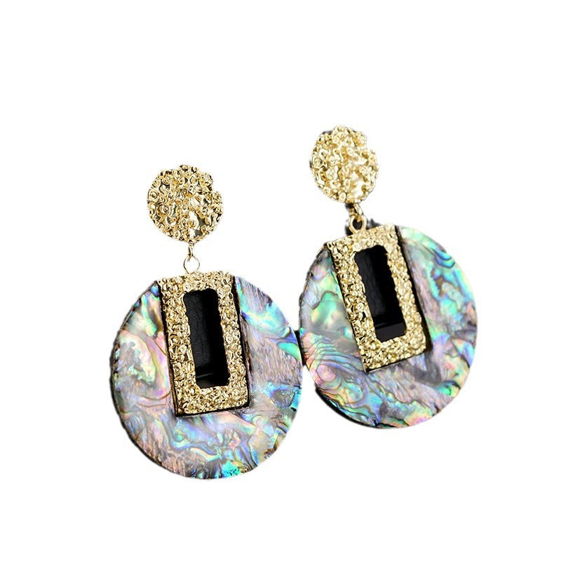 Wholesale  fashion round large earrings retro exaggerated temperament earrings