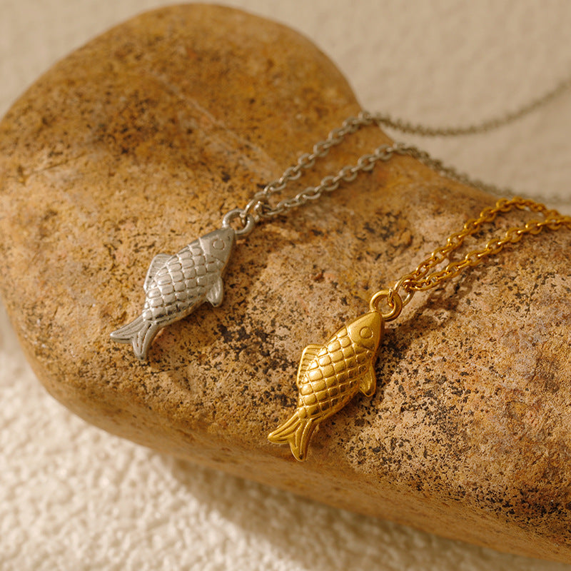 Wholesale  stainless steel marine lovers small fish necklace