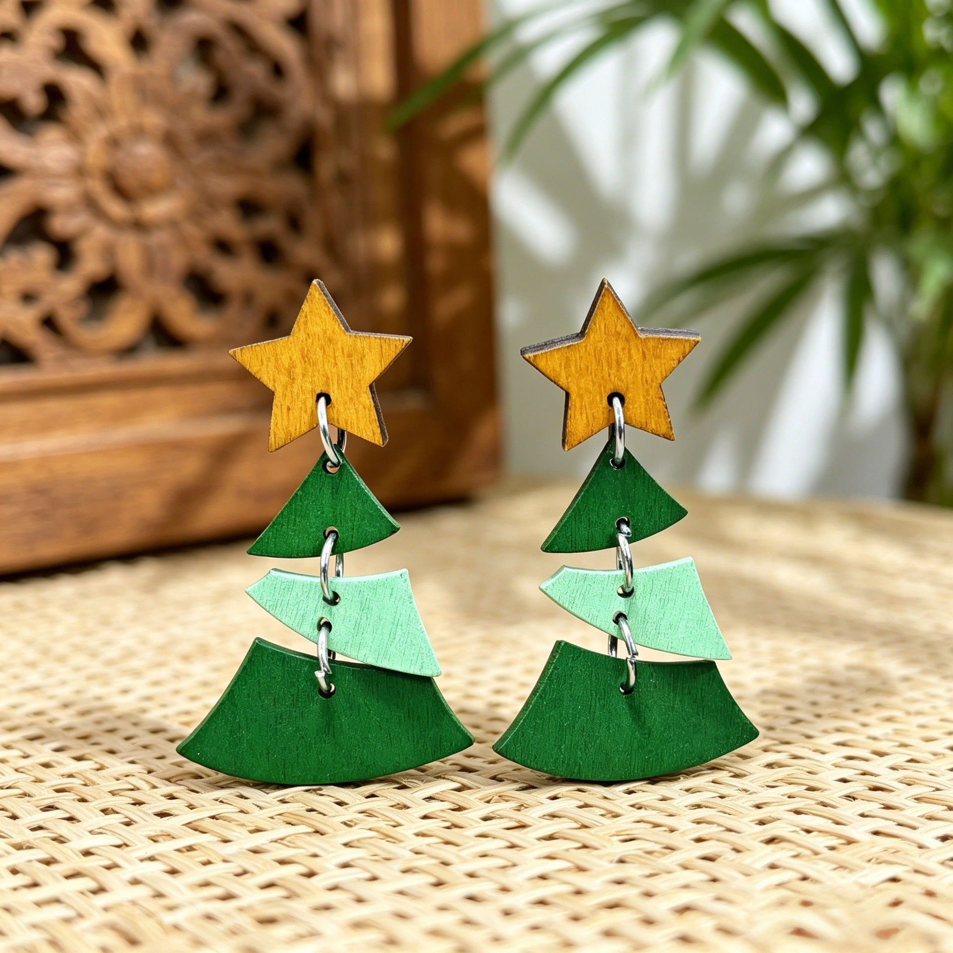 Wholesale Retro Color-Blocking Christmas Tree Earrings Wooden Jewelry Accessory