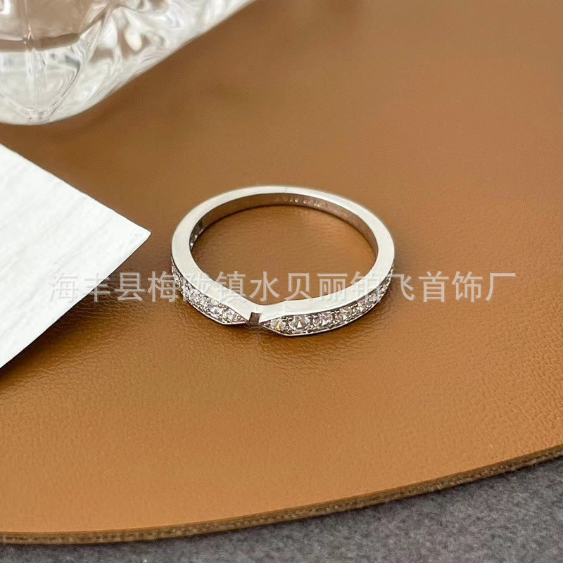 Wholesale V gold plated gold Liens wedding diamond ring