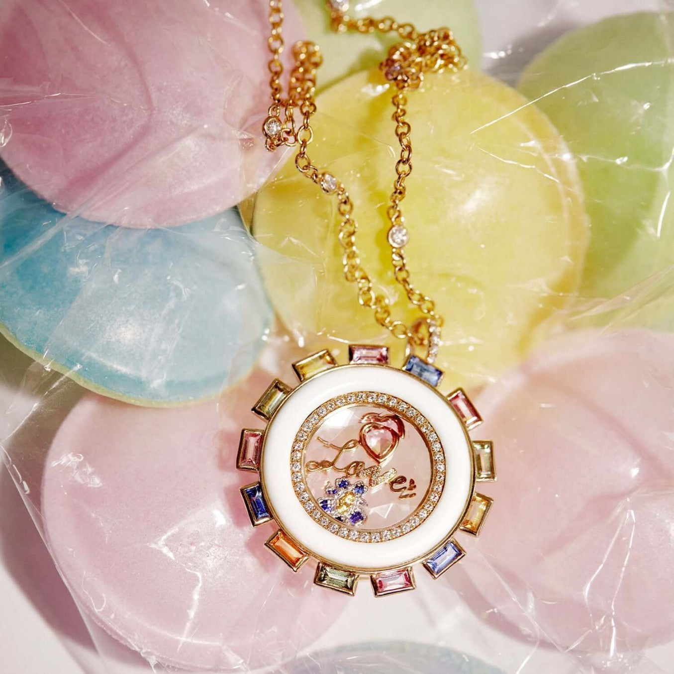 Wholesale round box high love zircon four-leaf clover flower necklaces pendant