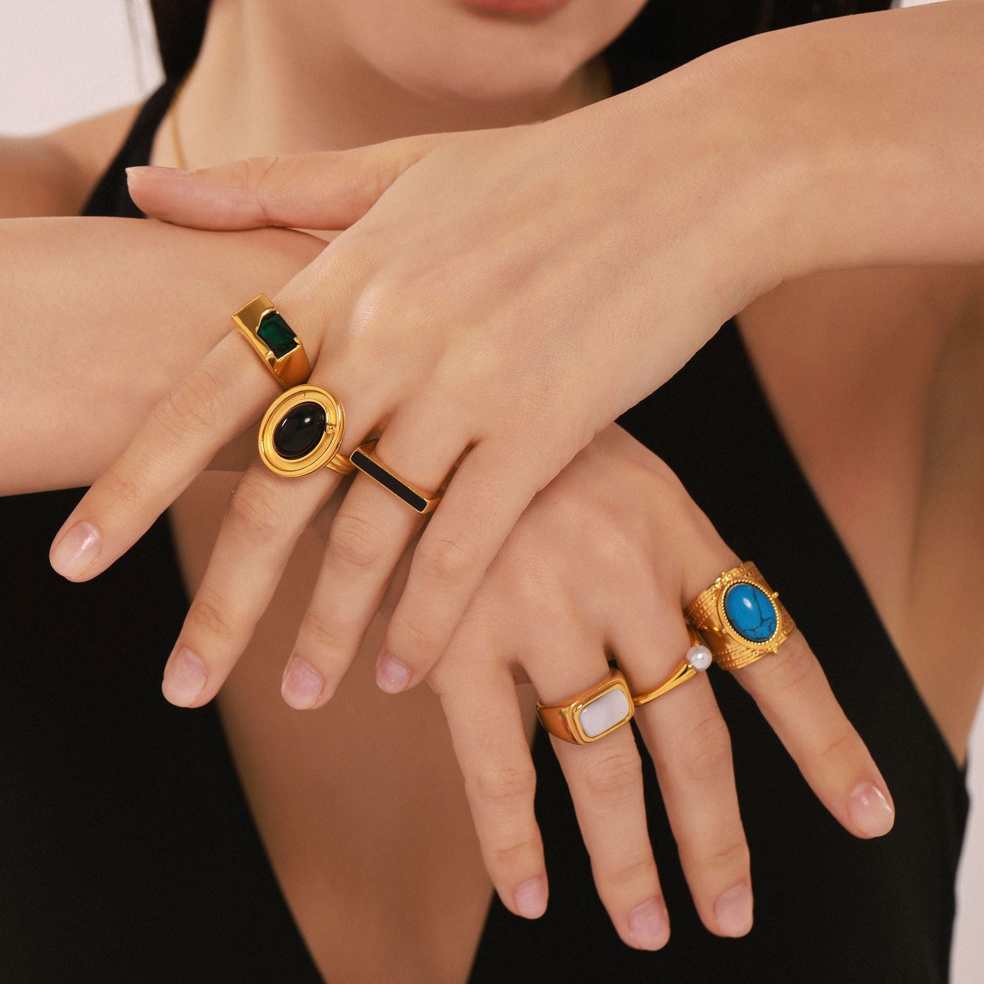 Wholesale zircon inlay ring stainless steel color retention finger ring