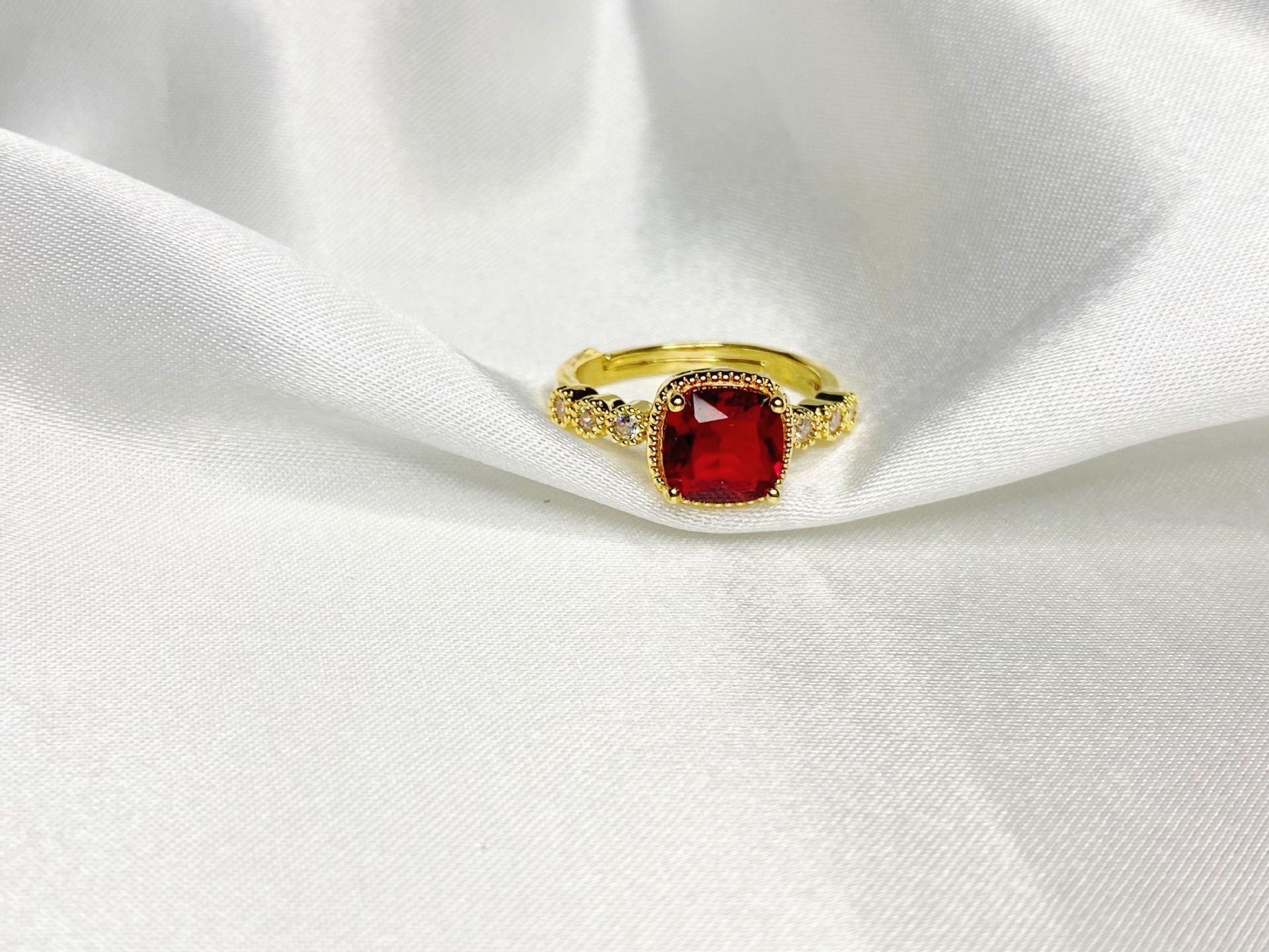 Wholesale Small Pearl Stretchable Adjustable Soft Chain Ring ACC-RS-Hanxi001