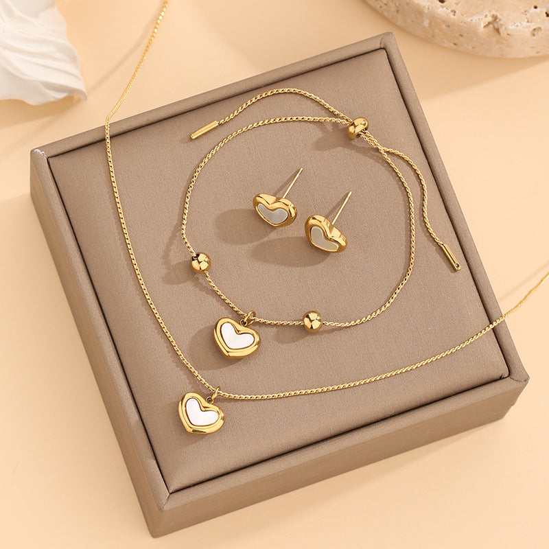 Wholesale Shell Love Necklace