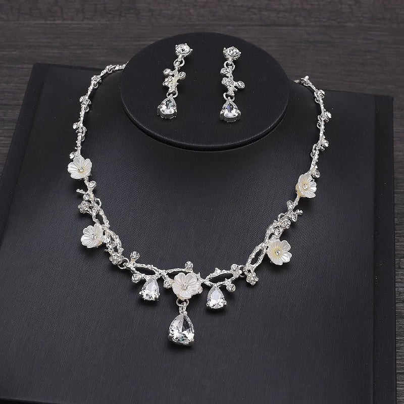 Wholesale Man-made Pearl and Rhinestone Earring Necklace and Bracelet Set