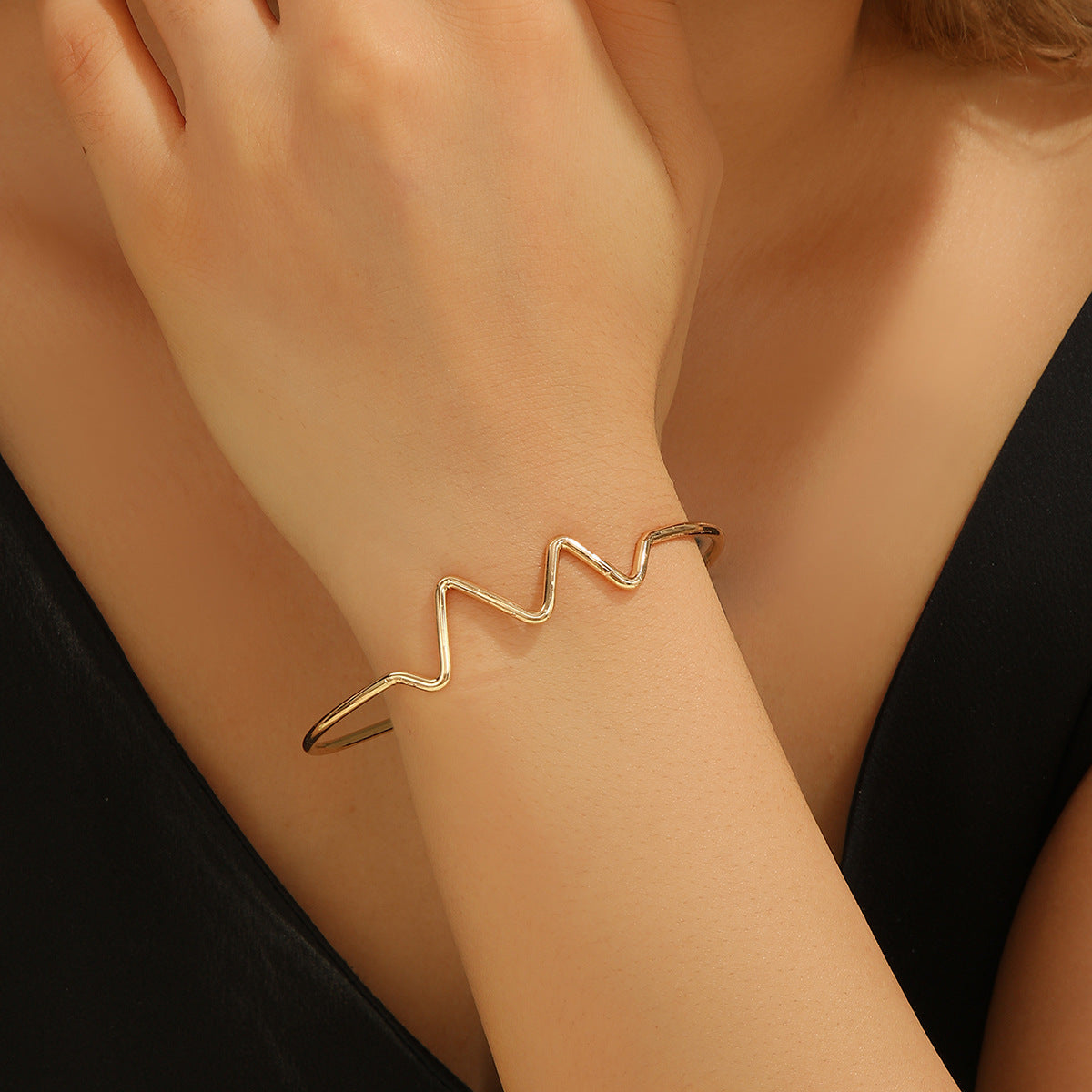 Wholesale Heart-shaped double-layered bracelet