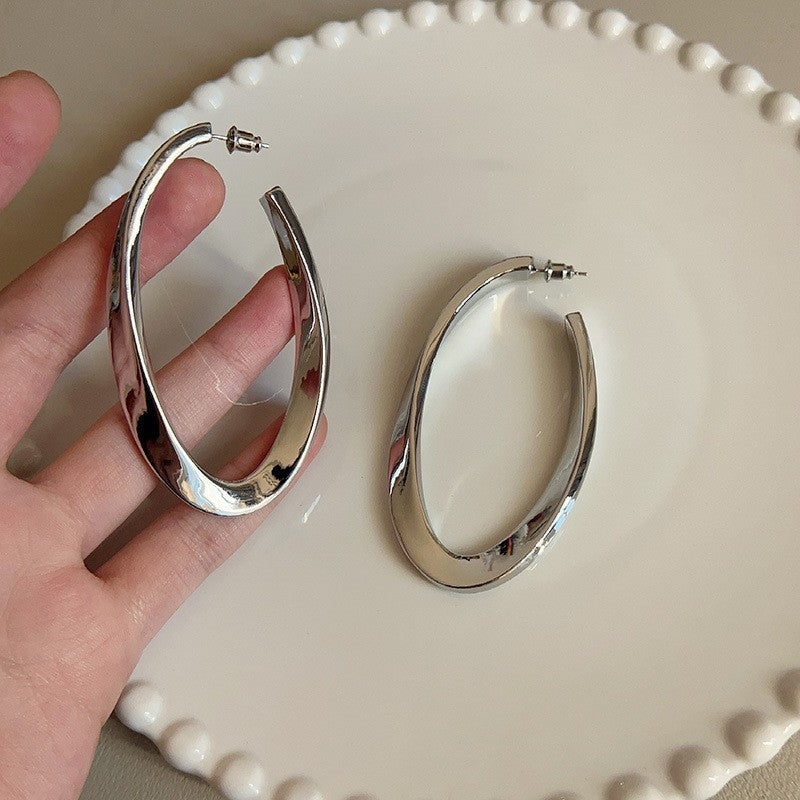 Wholesale Retro Exaggerated Geometric Oval Large Circle Earrings