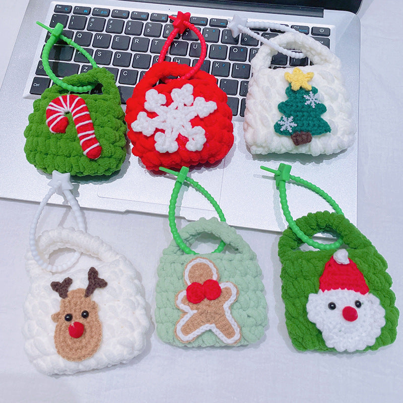 Wholesale Handmade woven bags  Christmas  keychains ACCVIP