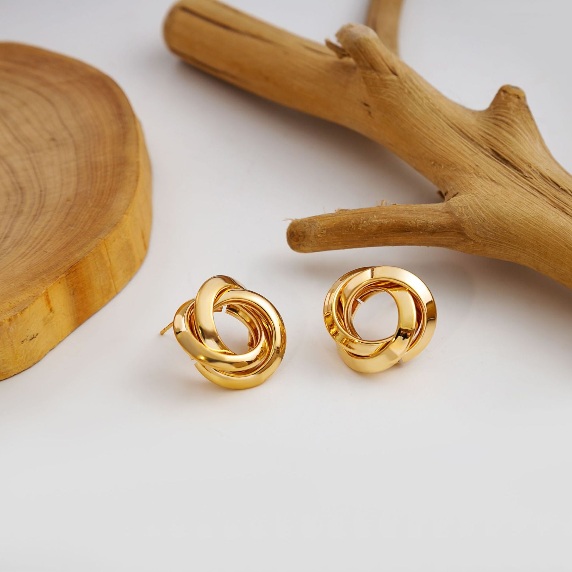 Wholesale Geometric  Silver Needle Retro Circle Earrings